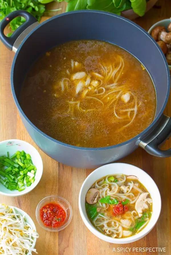 大学食堂面条,大学食堂面条与数据驱动计划，一场味觉与科技的完美融合,实地设计评估解析_专属版74.56.17